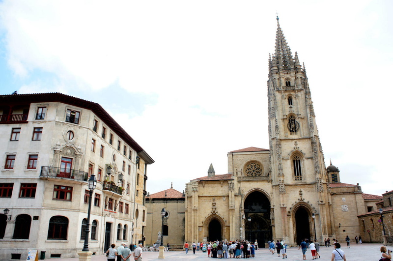 cathedral with one tower missing