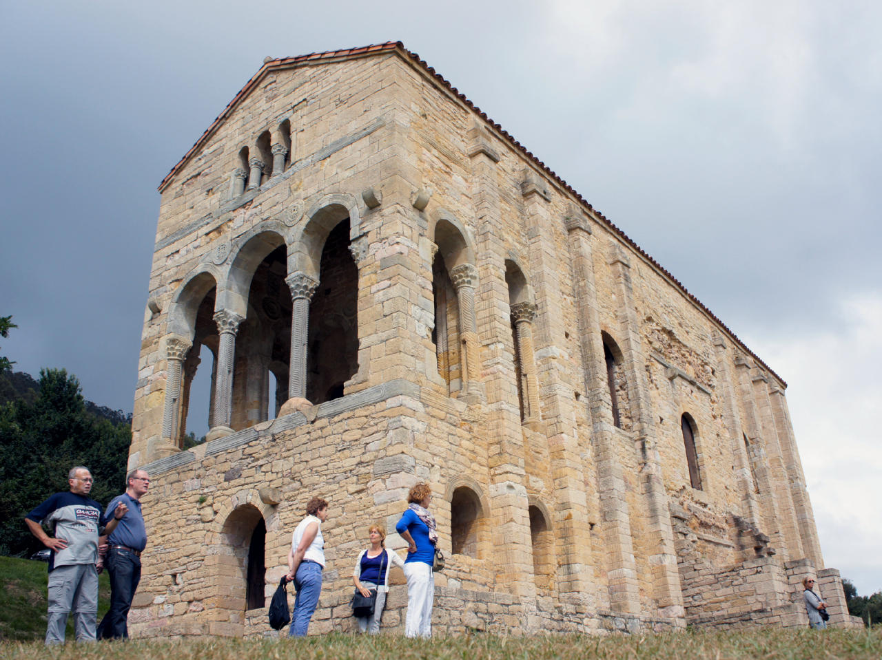 santa maria del naranco